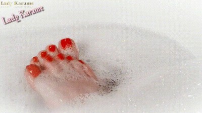 Sexy Feet In The Tub